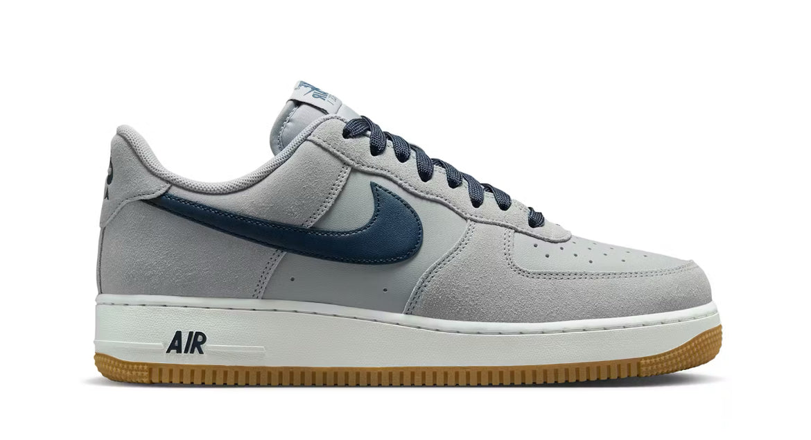Nike Air Force 1 Low ‘07 LV8 Light Smoke Grey